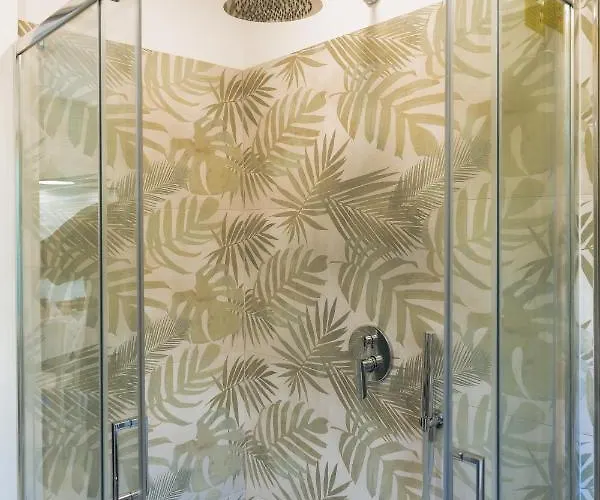 Garden View Apartment *